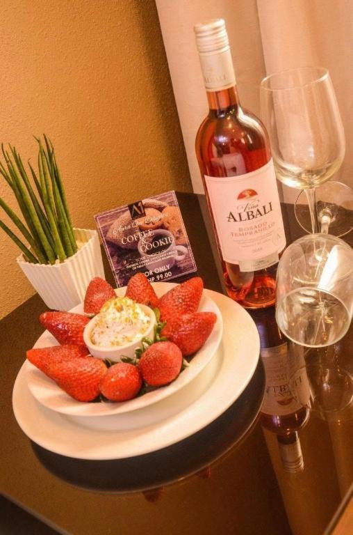 Aura One Hotel バギオ エクステリア 写真