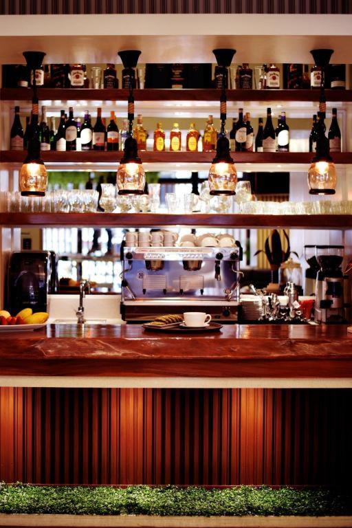 Aura One Hotel バギオ エクステリア 写真