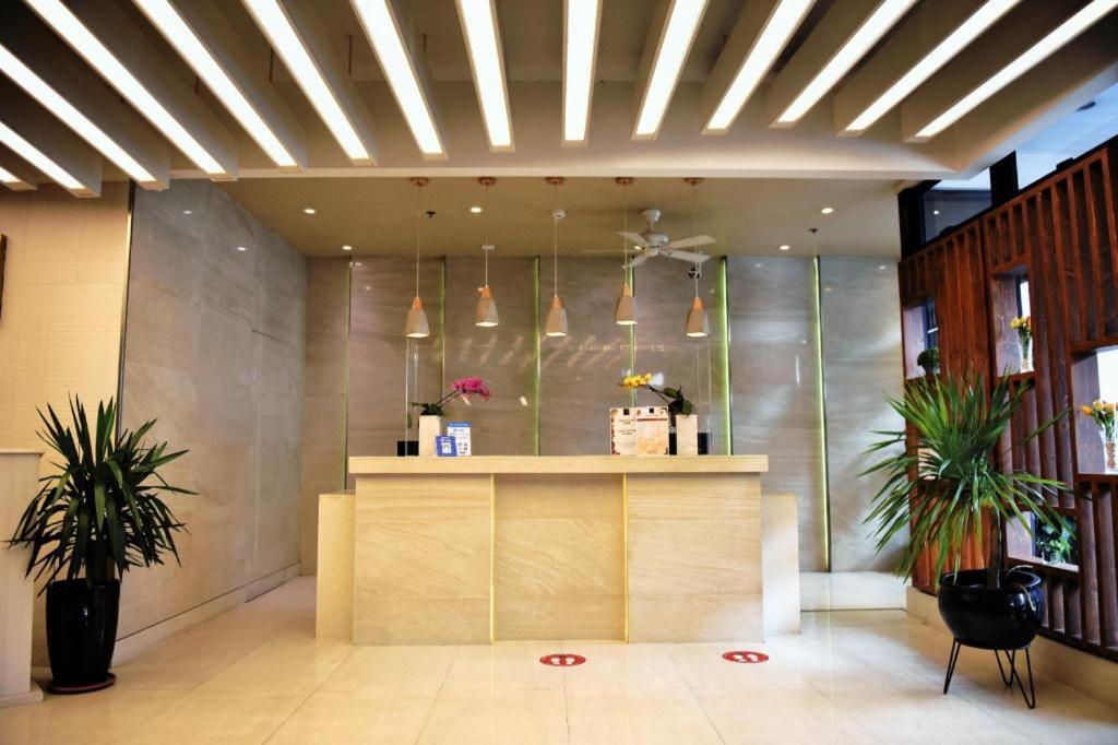 Aura One Hotel バギオ エクステリア 写真
